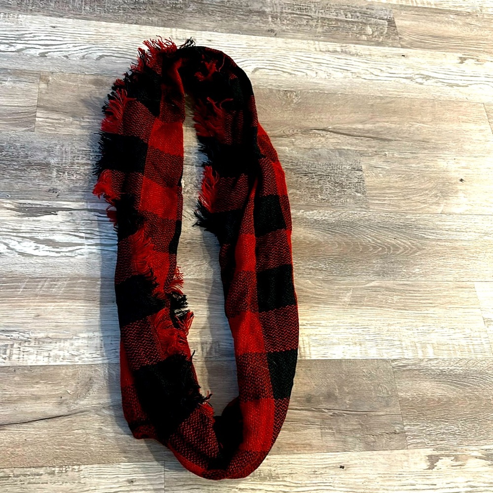 Buffalo plaid infinity scarf. Like new!
